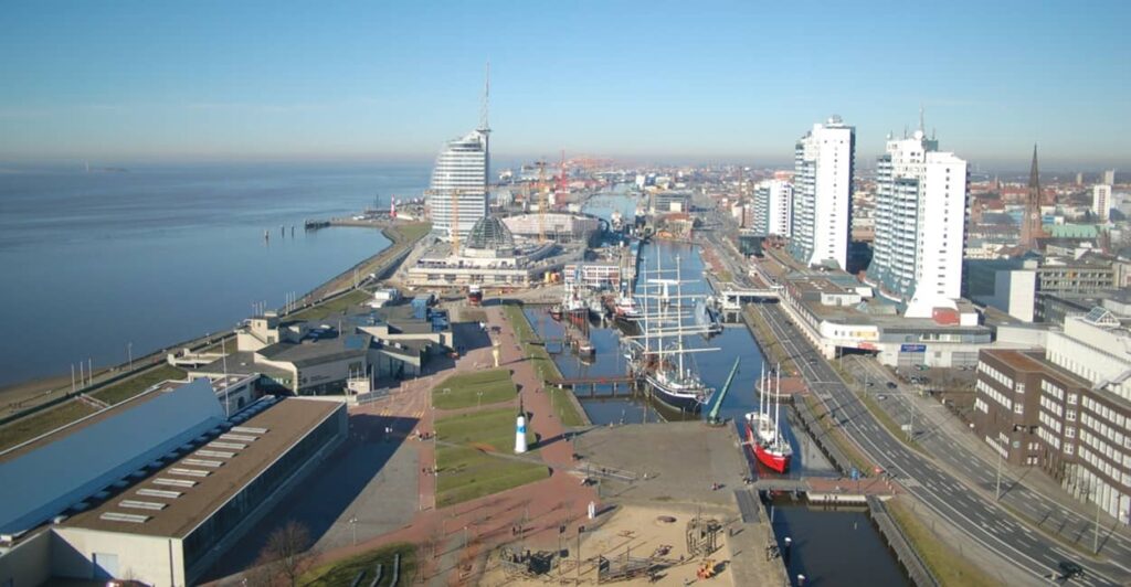 Einkaufen in Bremerhaven - z.B. rund um den Hafen